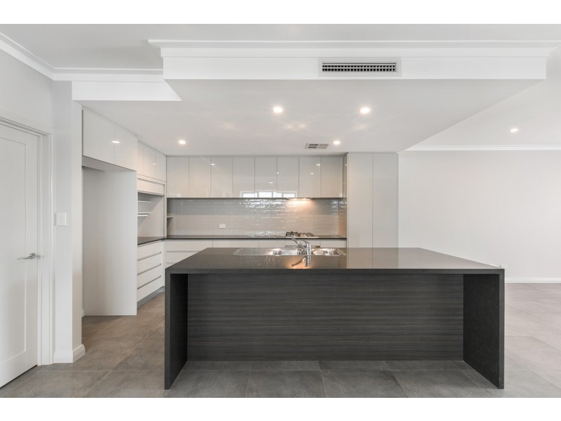 2/43 Troy Terrace, Daglish WA 6008