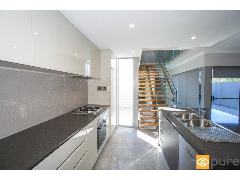 2/43 Troy Terrace, Daglish WA 6008