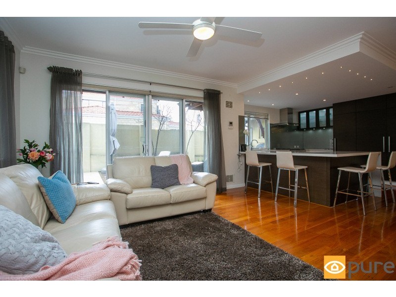 28 McNamara Way, Cottesloe WA 6011