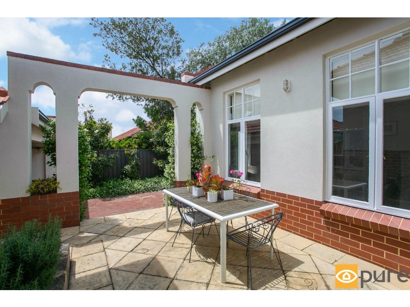 2 Harvey Road, Shenton Park WA 6008