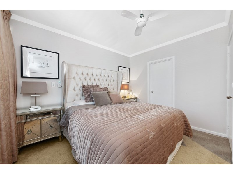 2A Cliff Road, Claremont WA 6010