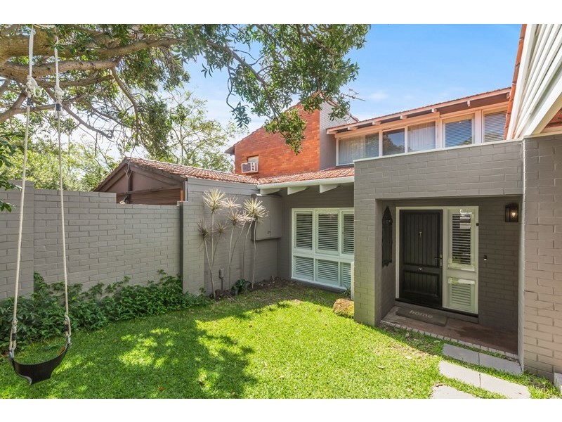 2A Cliff Road, Claremont WA 6010