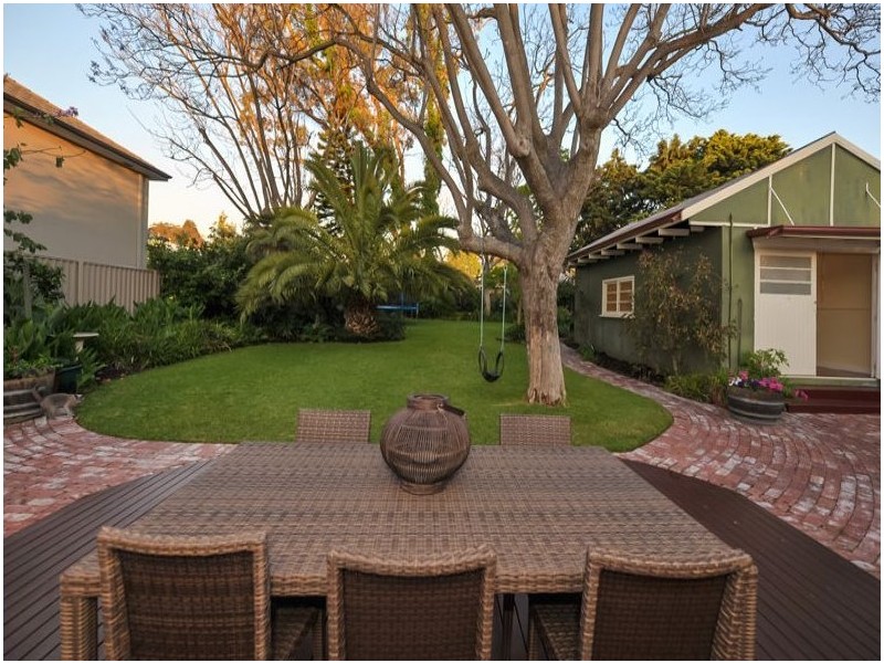 8 Rene Road, Dalkeith WA 6009