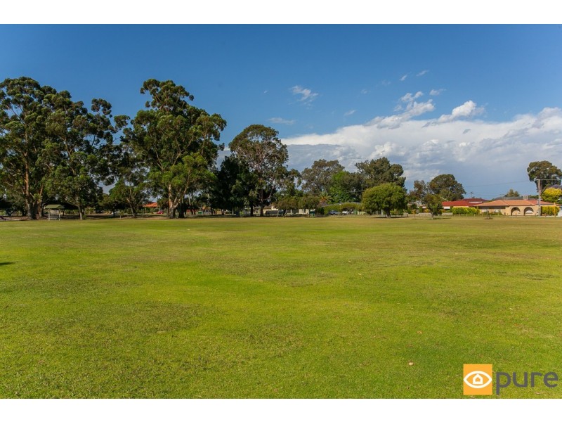 18B Broadway, Embleton WA 6062