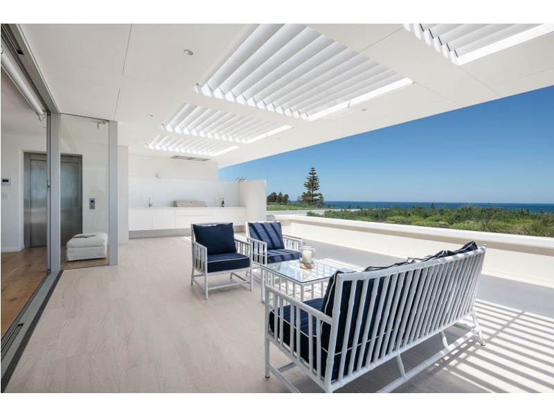 10/15 Overton Gardens, Cottesloe WA 6011