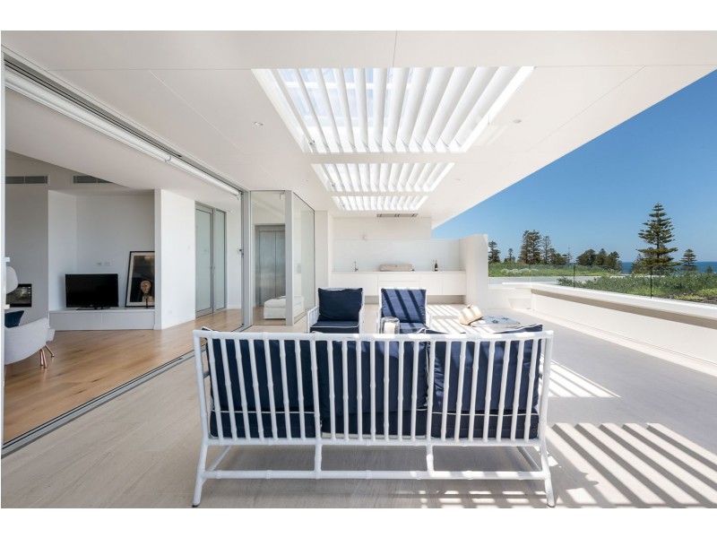 10/15 Overton Gardens, Cottesloe WA 6011