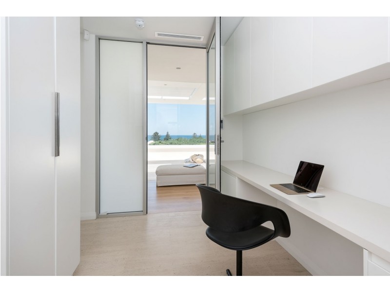 10/15 Overton Gardens, Cottesloe WA 6011