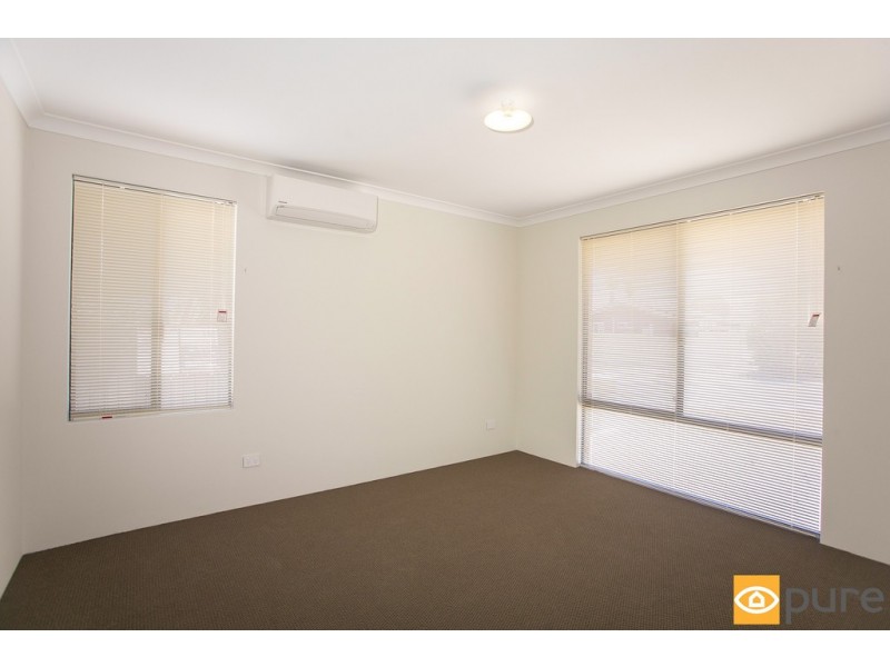 1/45 Colne Way, Girrawheen WA 6064