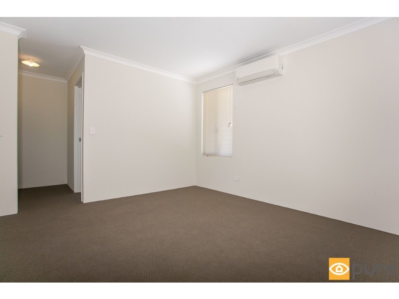 1/45 Colne Way, Girrawheen WA 6064