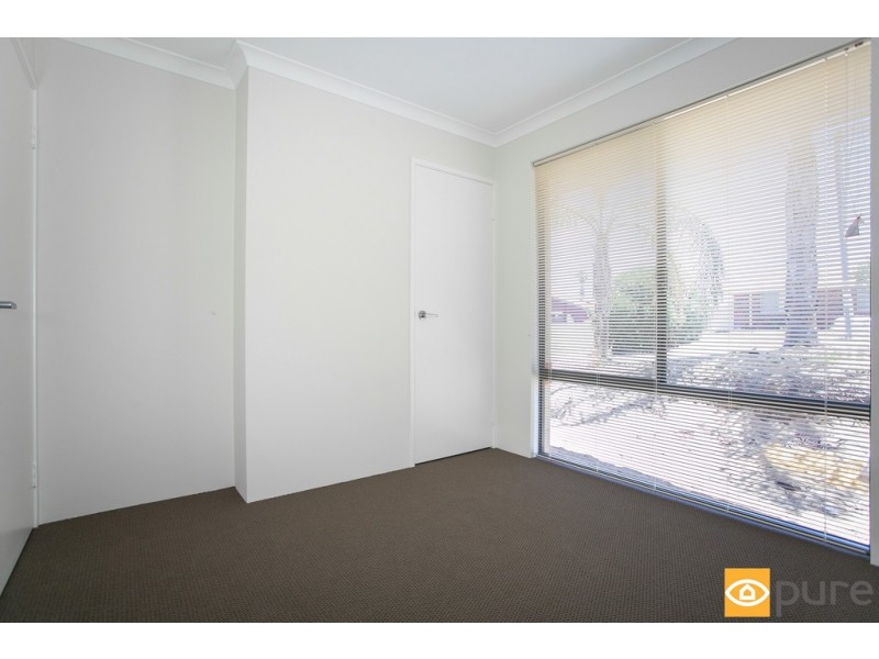 1/45 Colne Way, Girrawheen WA 6064