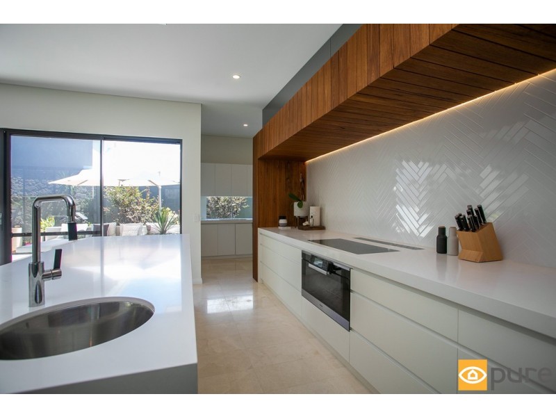 8 Rosebery Street, Jolimont WA 6014