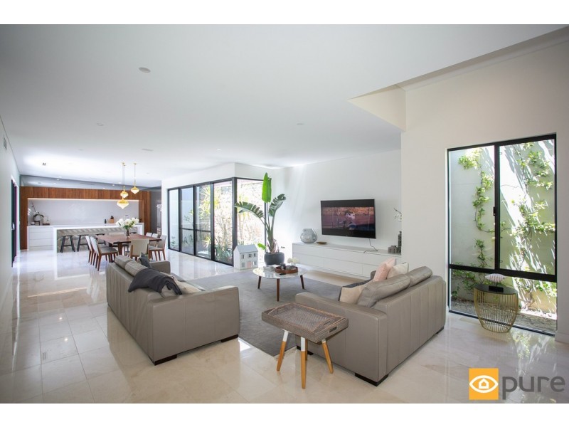 8 Rosebery Street, Jolimont WA 6014