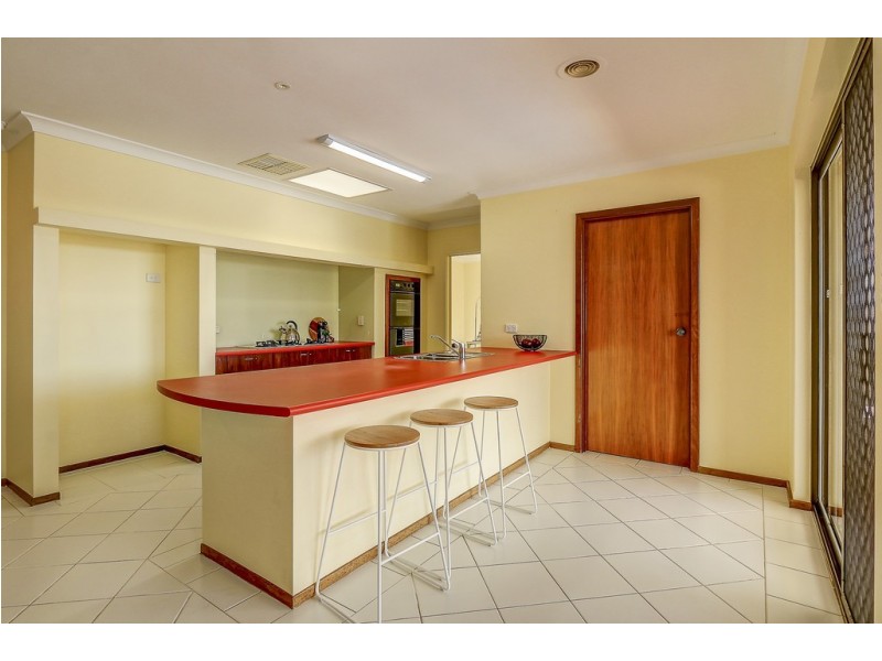 24 McKenzie Road, Samson WA 6163