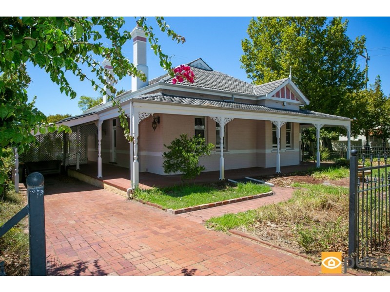 8 Goldsworthy Road, Claremont WA 6010