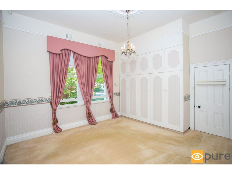 8 Goldsworthy Road, Claremont WA 6010