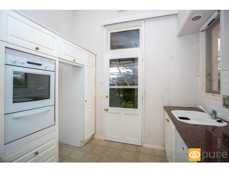 8 Goldsworthy Road, Claremont WA 6010