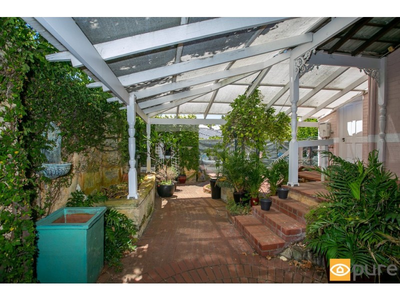 8 Goldsworthy Road, Claremont WA 6010