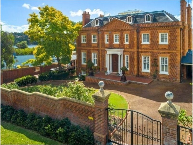 3 Crewe Street, Bicton WA 6157