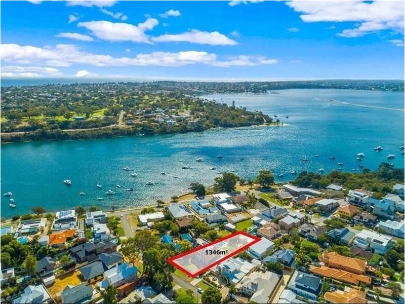 3 Crewe Street, Bicton WA 6157