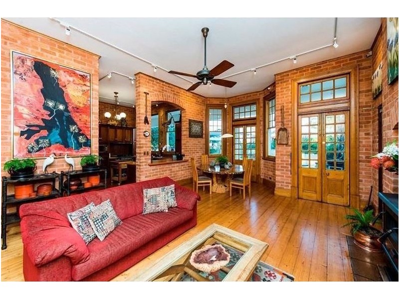 3 Crewe Street, Bicton WA 6157