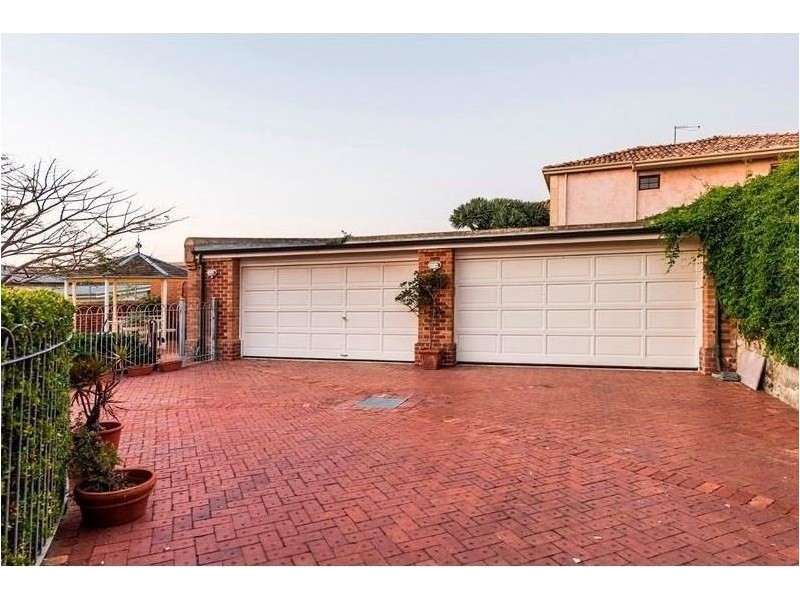 3 Crewe Street, Bicton WA 6157