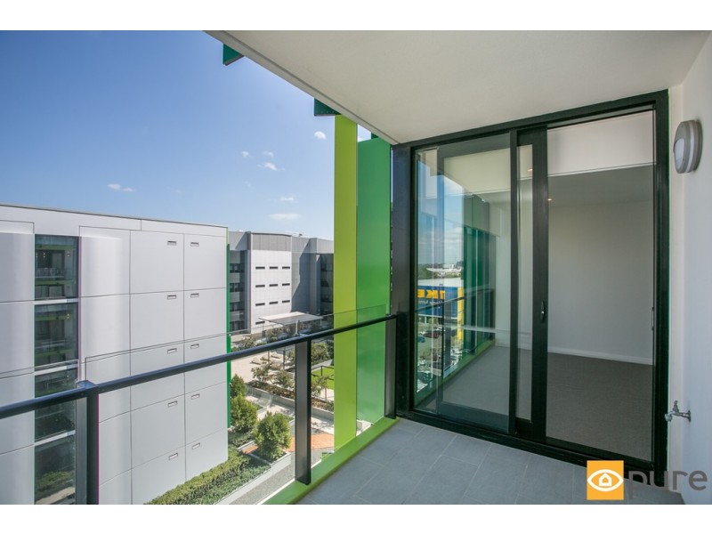 602/6 Baumea Way, Innaloo WA 6018