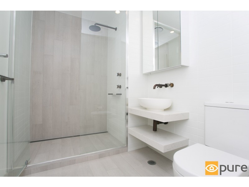 409/6 Baumea Way, Innaloo WA 6018