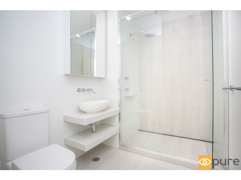 302/8 Tassels Place, Innaloo WA 6018