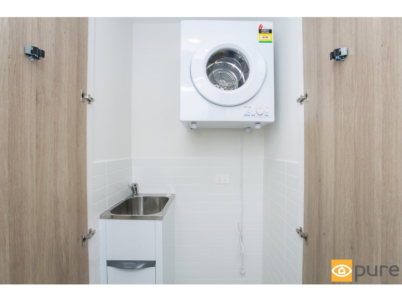 302/8 Tassels Place, Innaloo WA 6018