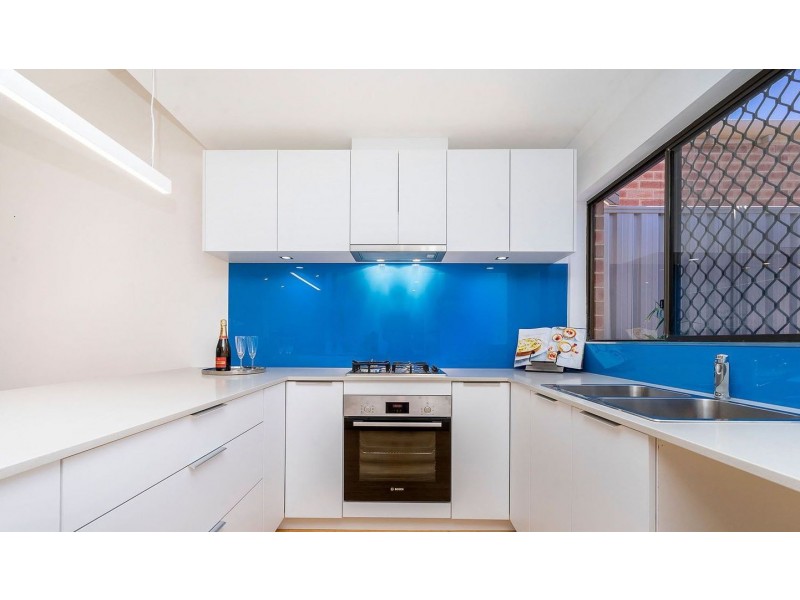 6/4 Perina Way, City Beach WA 6015