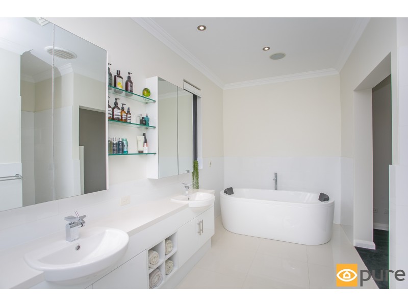 354B Huntriss Road, Woodlands WA 6018