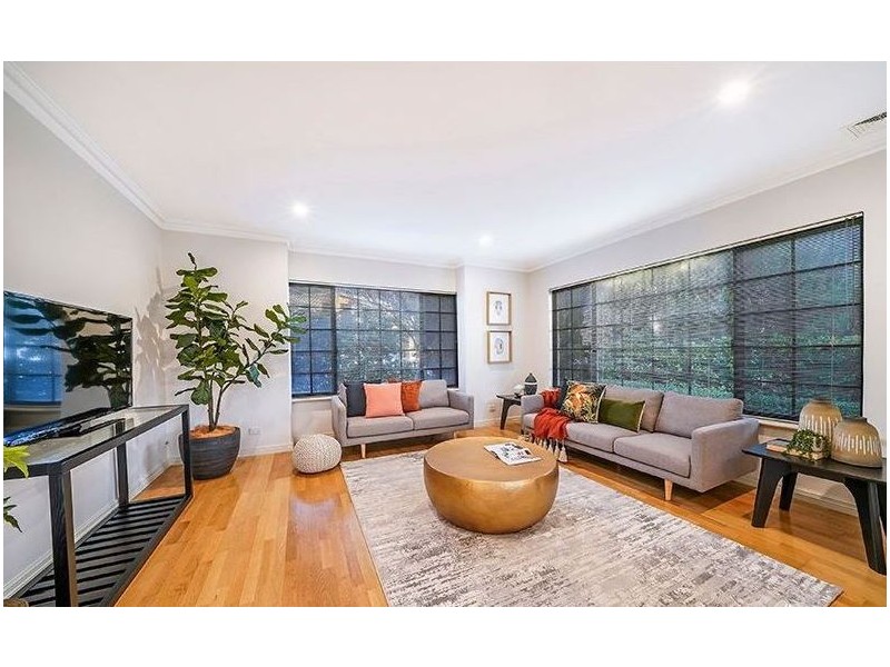 2 Burnettia Lane, Mount Claremont WA 6010