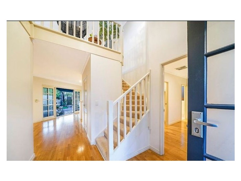 2 Burnettia Lane, Mount Claremont WA 6010