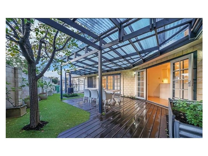 2 Burnettia Lane, Mount Claremont WA 6010