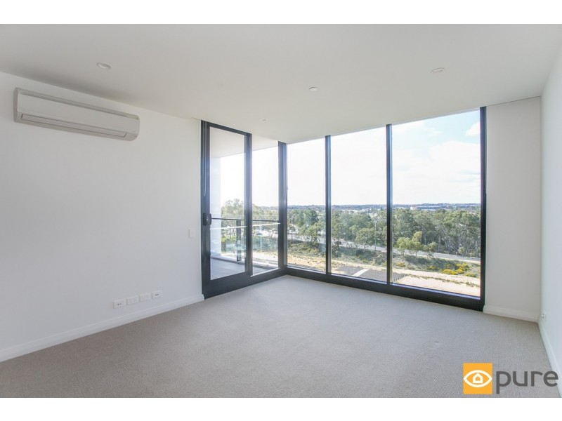 607/6 Baumea Way, Innaloo WA 6018