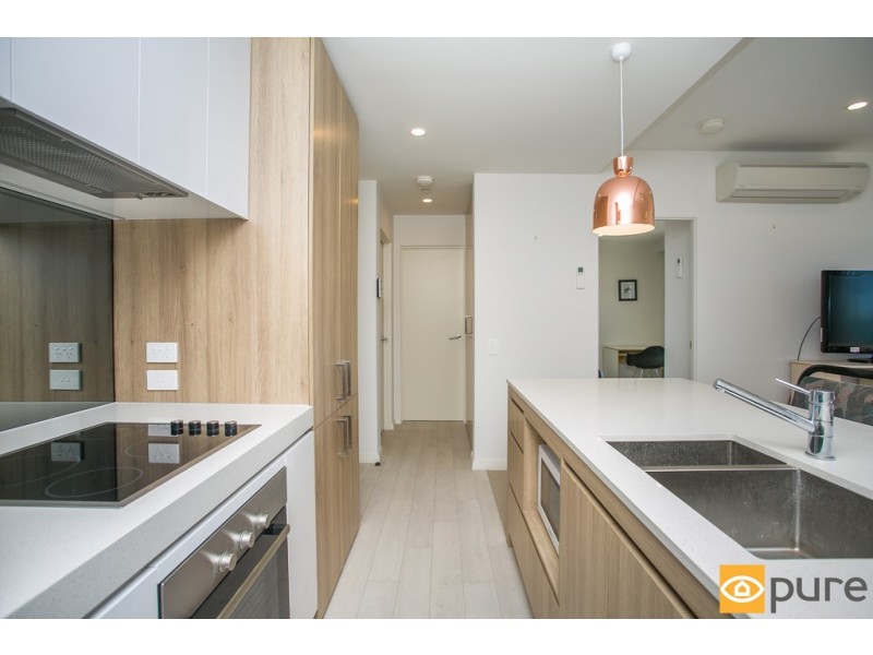 207/6 Baumea Way, Innaloo WA 6018