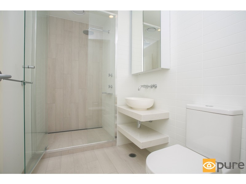 207/6 Baumea Way, Innaloo WA 6018