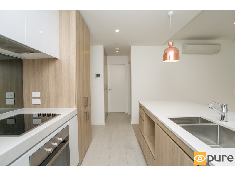 708/8 Tassels Place, Innaloo WA 6018