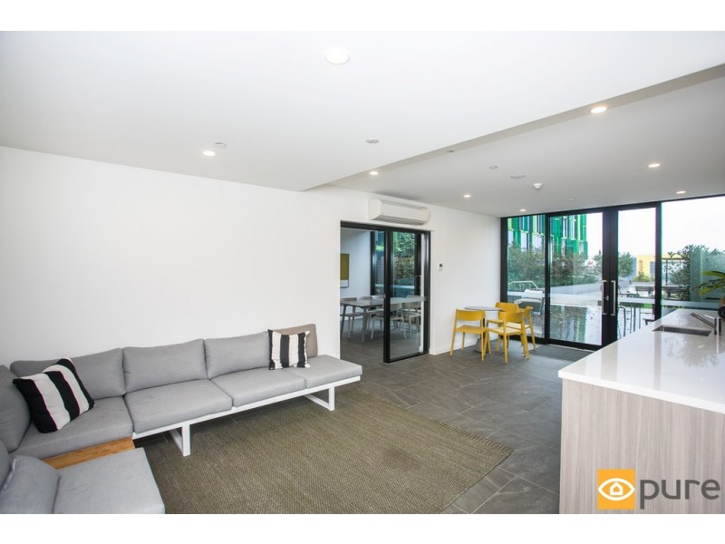 708/8 Tassels Place, Innaloo WA 6018