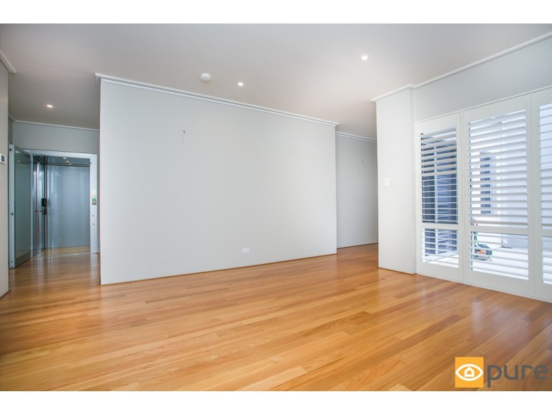 14B The Avenue, Crawley WA 6009