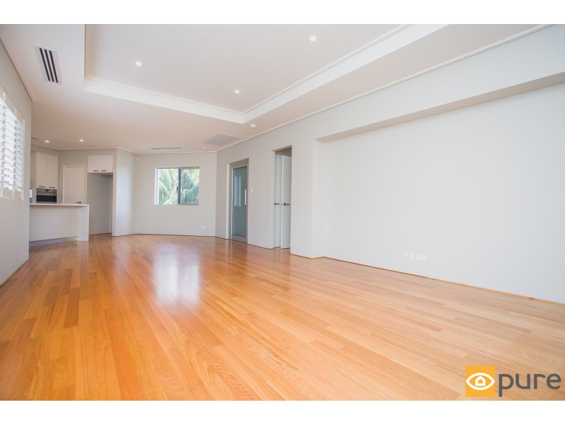 14B The Avenue, Crawley WA 6009