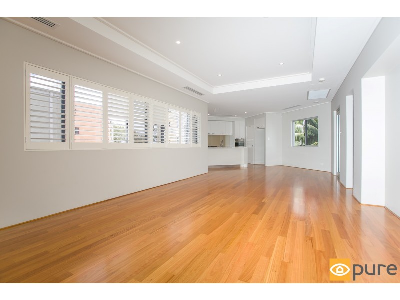 14B The Avenue, Crawley WA 6009