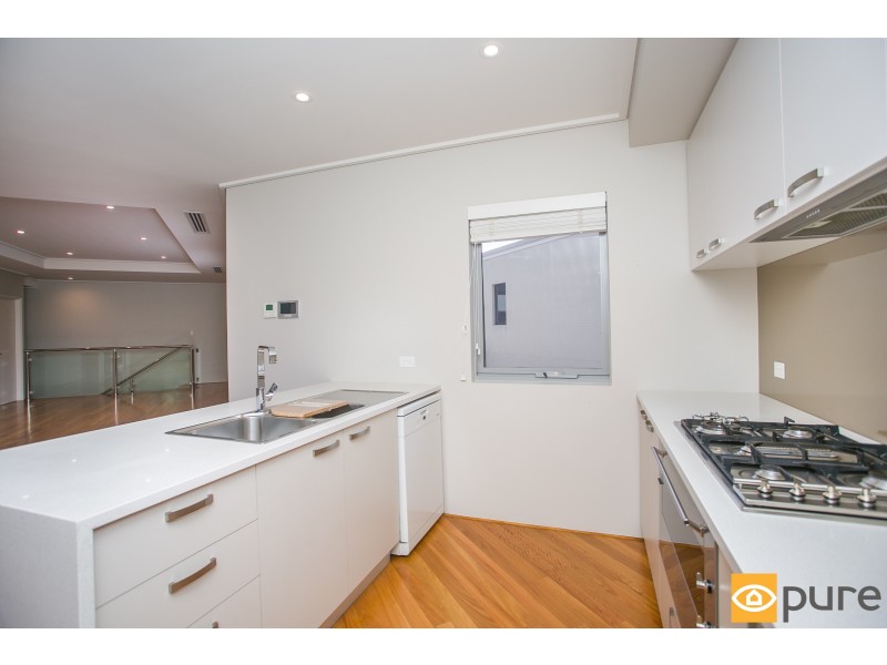 14B The Avenue, Crawley WA 6009