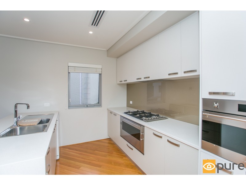 14B The Avenue, Crawley WA 6009