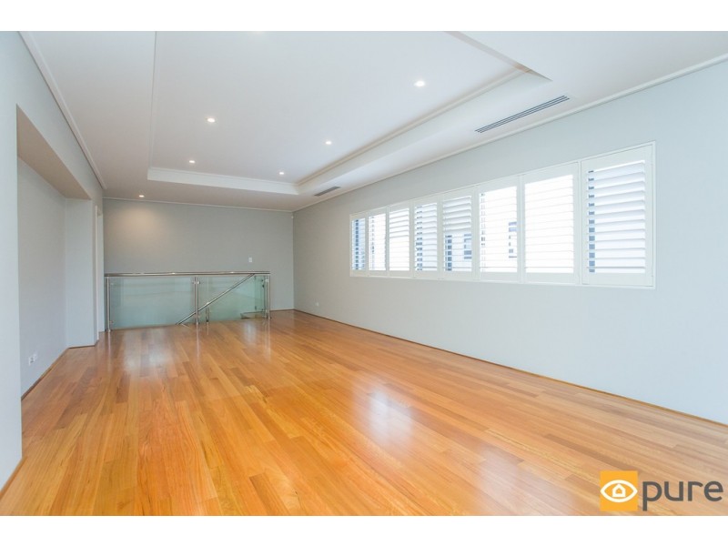 14B The Avenue, Crawley WA 6009