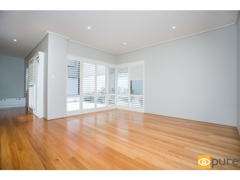 14B The Avenue, Crawley WA 6009