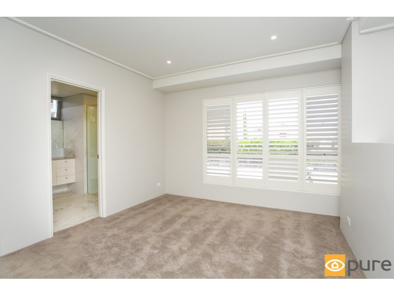 14B The Avenue, Crawley WA 6009