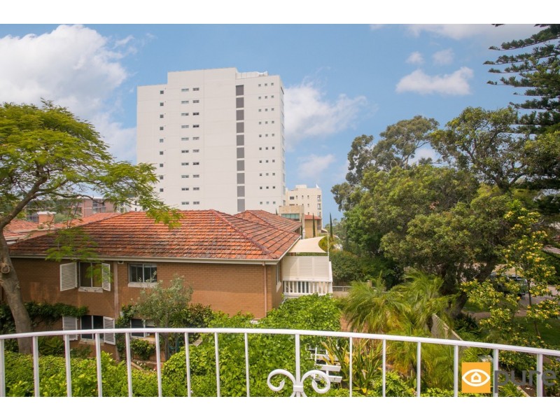 23/12 Wingfield Avenue, Crawley WA 6009