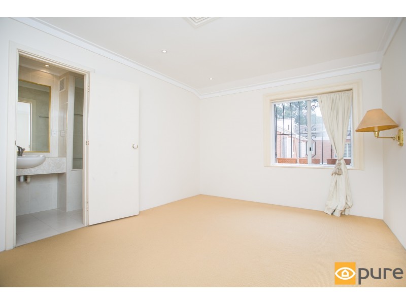 23/12 Wingfield Avenue, Crawley WA 6009