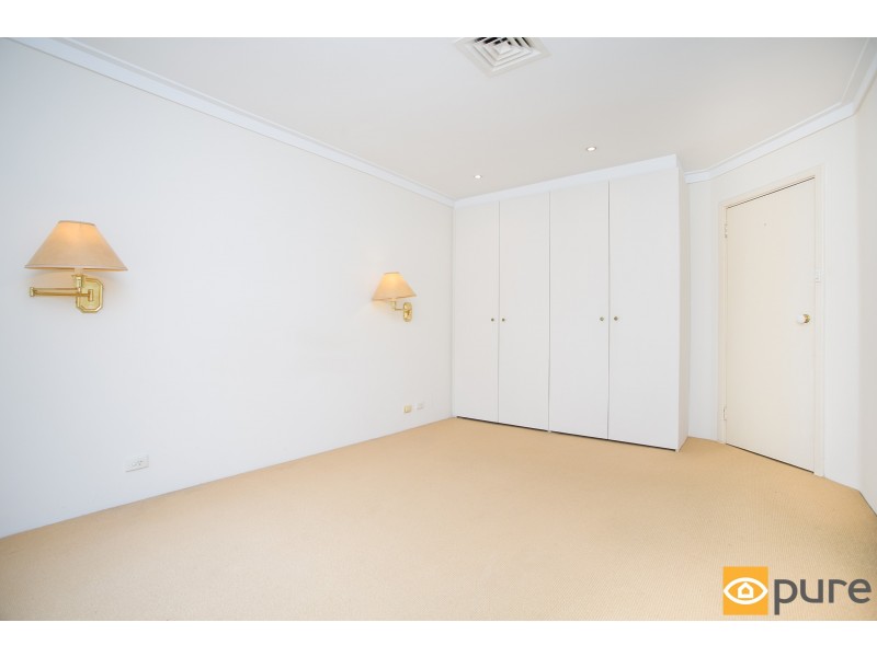 23/12 Wingfield Avenue, Crawley WA 6009